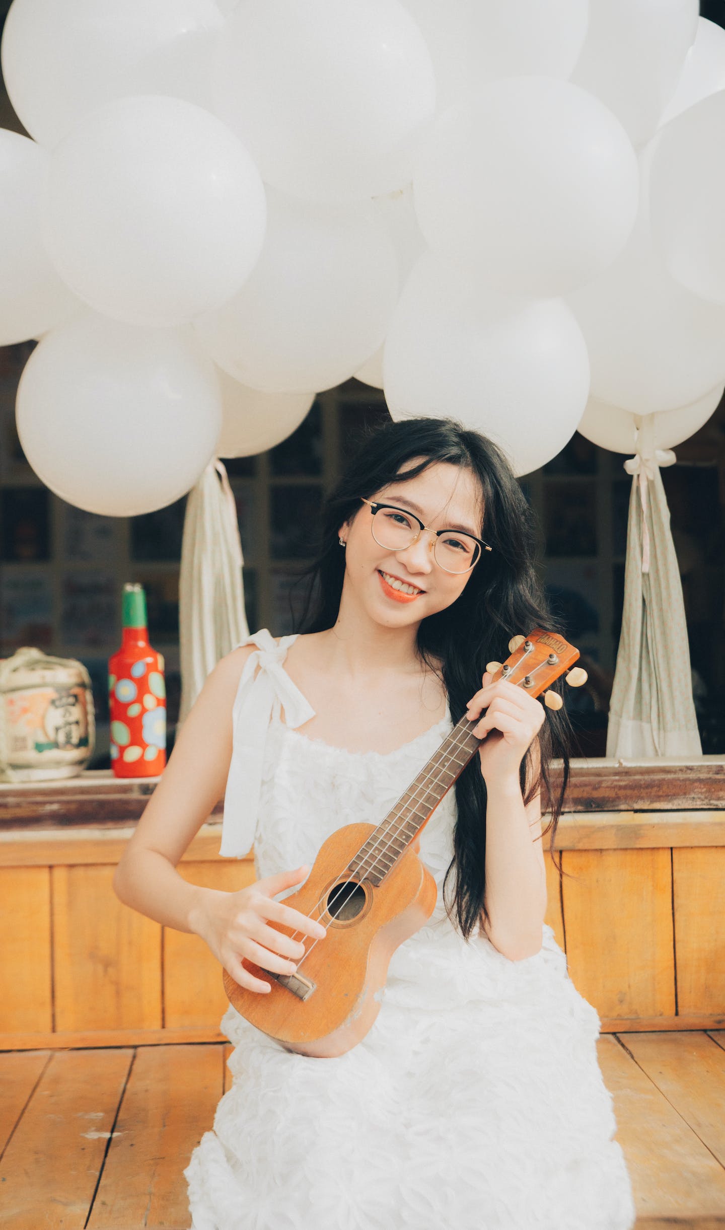 Family enjoying live music